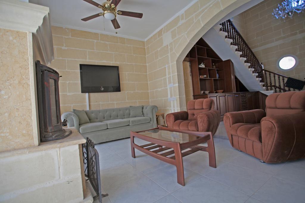 Villa Bernardette Xaghra Exterior photo