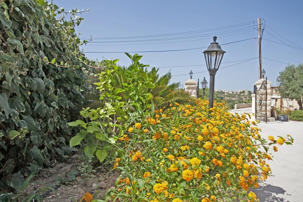 Villa Bernardette Xaghra Exterior photo